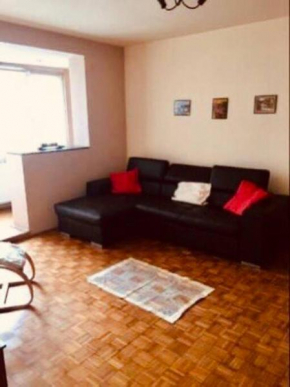 Apartament Untold
